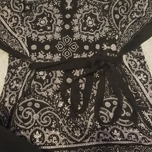 Blouse - Picture 3 of 3